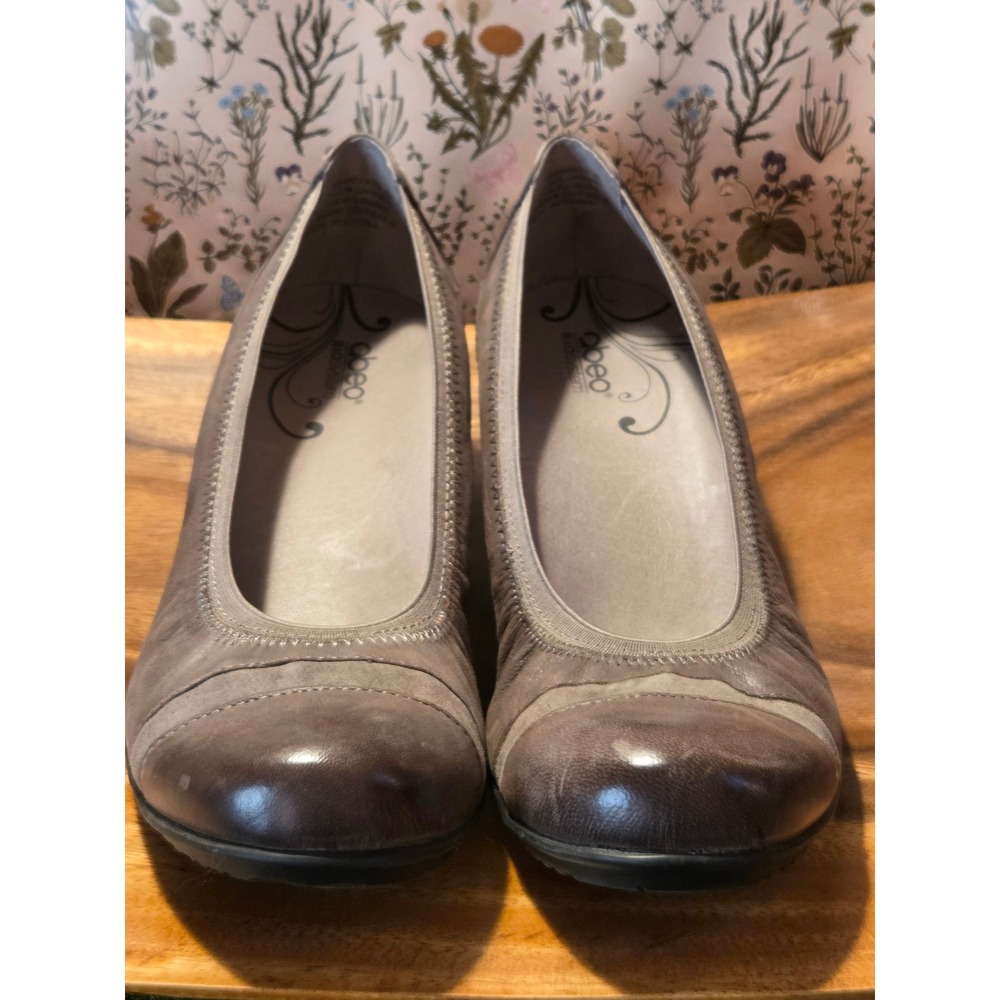 Abeo Biosystem Taupe Ruched Leather‎ Comfort Wedge Heels Shoes Size 8 Narrow